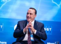 Λουμάκης: Κρίσιμες οι διαφορές μεταξύ stand alone και behind the meter μπαταριών στα έργα ΑΠΕ