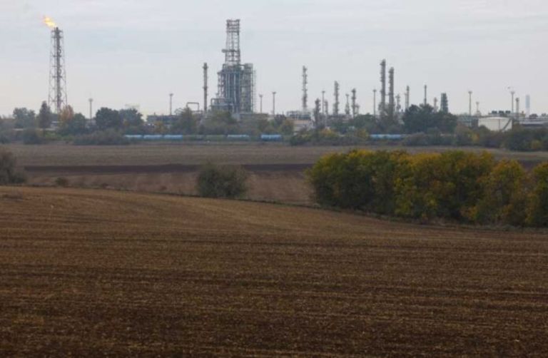 Η Ουγγαρία μπλοκάρει το δάνειο‑μαμούθ των 90 δισ. € για την Ουκρανία – Ψυχρός Ενεργειακός Πόλεμος στην ΕΕ