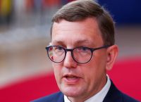 Μίχαλ στο Euronews: «Αν ο Πούτιν σταματήσει τον πόλεμο, θα πέσει»