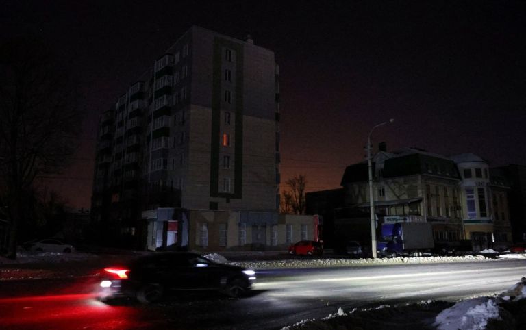 Μπέλγκοροντ: Δύο νεκροί από ουκρανική πυραυλική επίθεση – Ζημιές σε δίκτυα και πολυκατοικίες