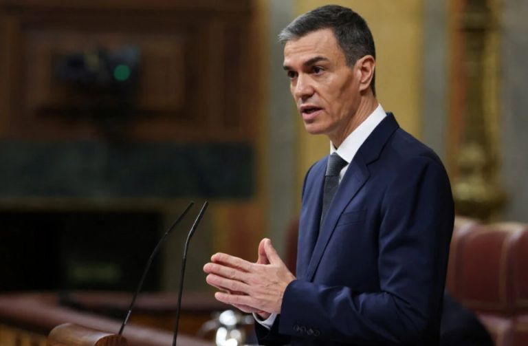 «Δεν πεθαίνω»: Ο Σάντσεθ απαντά στις φήμες και “δείχνει” τη «μηχανή λάσπης»