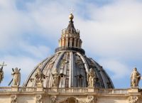 Βατικανό: «Ασφάλεια χωρίς στρατιωτικοποίηση» στη Βασιλική του Αγίου Πέτρου