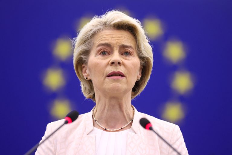 Von der Leyen: «Γυρίστε τα έσοδα του CO₂ στη βιομηχανία» – Το ETS στο επίκεντρο το καλοκαίρι