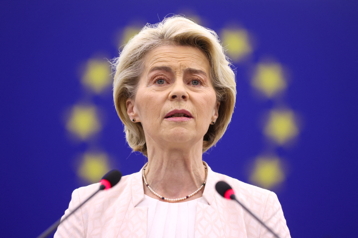 Von der Leyen: «Γυρίστε τα έσοδα του CO₂ στη βιομηχανία» – Το ETS στο επίκεντρο το καλοκαίρι