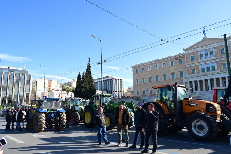 Αγρότες στο Σύνταγμα: Νέο Συλλαλητήριο – Πότε Αποχωρούν τα Τρακτέρ και οι Κυκλοφοριακές Ρυθμίσεις