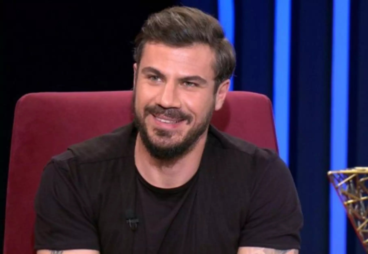 Ατύxnμα σoκ για Άκη Πετρετζίκη:  “Ο πόνος είναι αφόρητος” [vid]