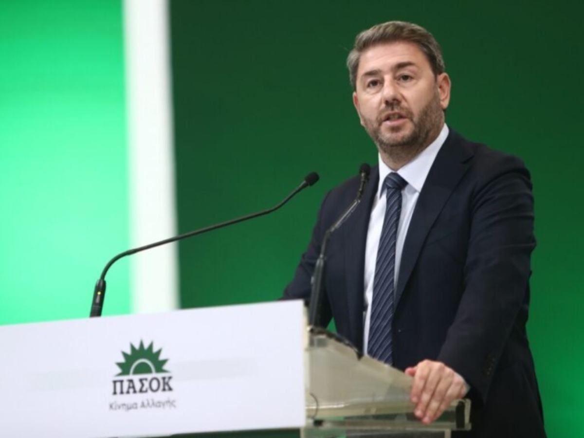 Το ΠΑΣΟΚ σε εσωτερικό “ψυχρό πόλεμο”: συνέδριο, νεύρα, Δούκας και το Σύνταγμα στο τραπέζι