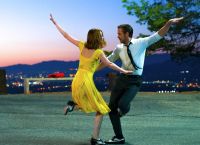 Emma Stone: Από το «κορίτσι της διπλανής πόρτας» στο απόλυτο Hollywood icon της εποχής