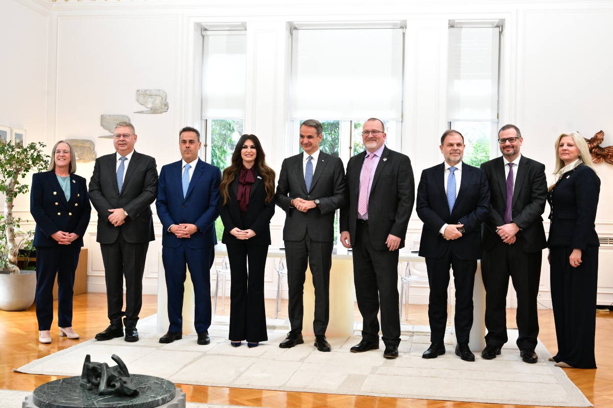 Στρατηγικό «Μαξίμου–Chevron»: Υπογραφές για 4 υπεράκτια οικόπεδα και νέα ενεργειακή γραμμή