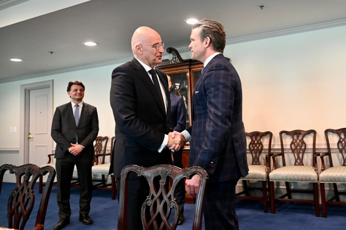 Athens–Washington Power Move: Dendias Invites Hegseth as Defense Ties Enter a New Phase