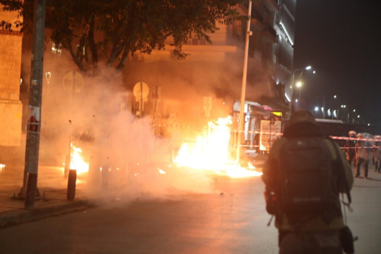 Επεισόδια στο ΑΠΘ: 313 προσαγωγές και διορία 48 ωρών για εξηγήσεις