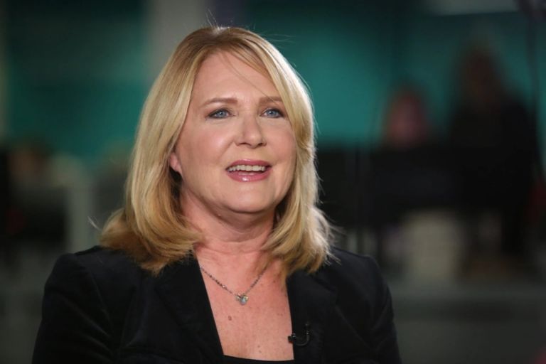 Τι γράφει η ρεπόρτερ που αποκάλυψε το σκάνδαλο του Έπσταϊν μετά τη σύλληψη του Άντριου