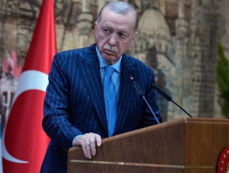 Τουρκία: Σε τεντωμένο σχοινί ανάμεσα σε ισορροπίες και διπλωματικές εκκλήσεις