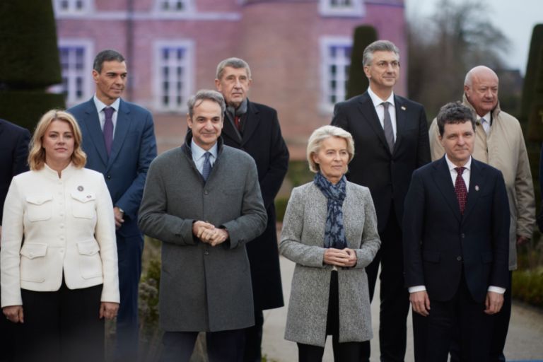 Στα όρια αντοχής η Ευρώπη: Μάχη για επιβίωση της ανταγωνιστικότητας