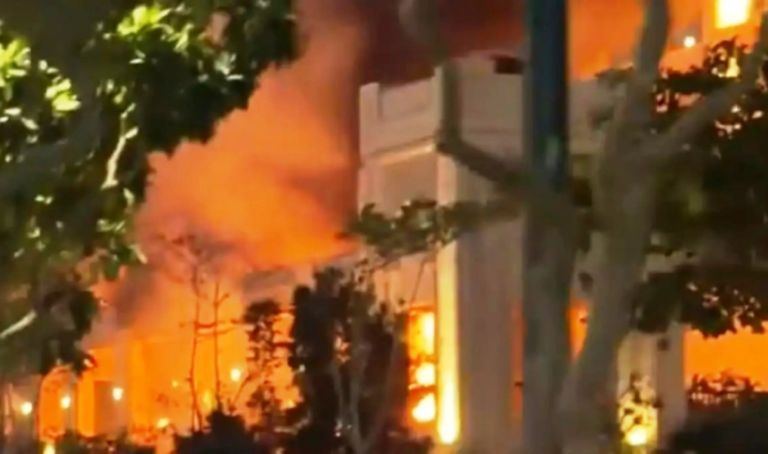 Τρόμος στο Ντουμπάι: Ιρανικό χτύπημα σε πολυτελές ξενοδοχείο – Τέσσερις τραυματίες [vid]