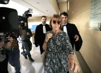 Ζιζέλ Πελικό: «Να σκύψουν οι βιαστές μου το κεφάλι — όχι εγώ»