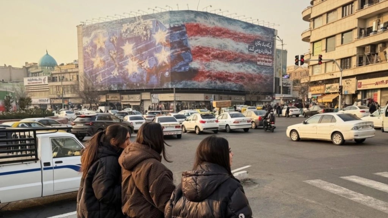 Συναγερμός από το Στέιτ Ντιπάρτμεντ: Καλεί τους Αμερικανούς να φύγουν άμεσα από το Ιράν