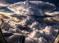 «Cumulonimbus»: Το γιγάντιο νέφος πίσω από την ισχυρή χαλαζόπτωση στην Αττική – Τι λέει ο Καλλιάνος