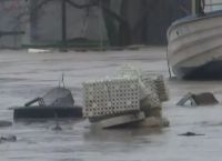 Πλημμύρισε ο Αγιόκαμπος στη Λάρισα, σε κλάματα ξέσπασε ιδιοκτήτης επιχείρησης – Δρόμοι και θάλασσα έγιναν ένα