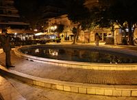 «Ο πατέρας μιλούσε στο κινητό, η μητέρα ήταν πιο πέρα» – Μαρτυρίες για το κοριτσάκι που έπεσε στο συντριβάνι