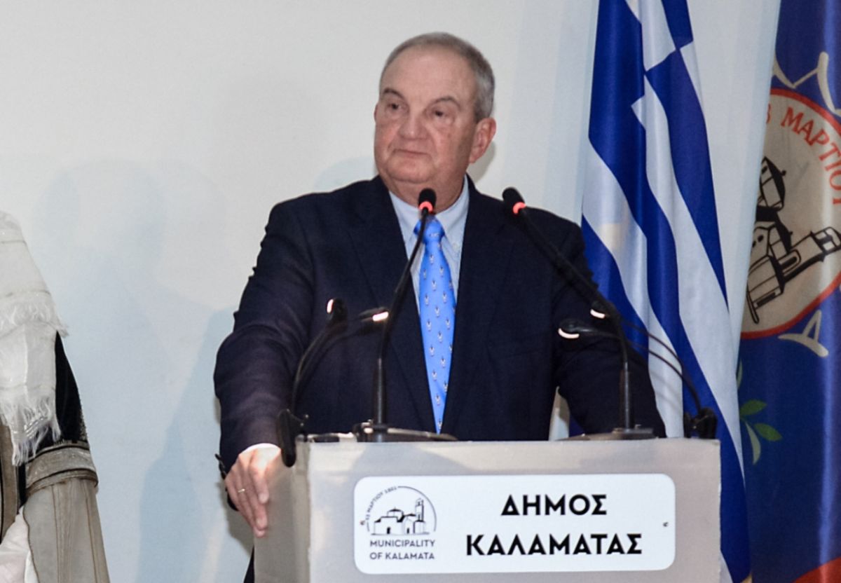 Καραμανλής: «Να ακούμε τους πιο έμπειρους αντί να τους διαγράφουμε» – Αιχμές σε Μητσοτάκη!