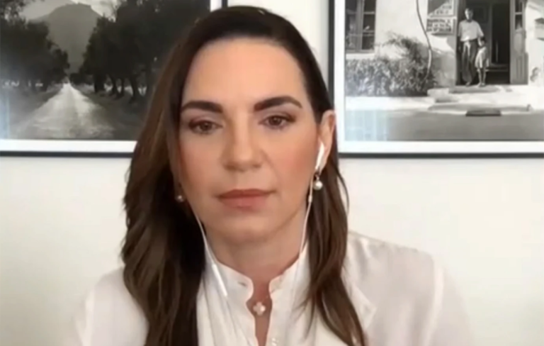 Βούρκωσε η Κεφαλογιάννη μιλώντας για τα παιδιά της: «Θα ξέρουν σε λίγα χρόνια πως πάνω από όλα βάζω εκείνα»