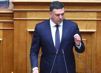 Μήνυμα Κικίλια μετά τη Χίο: Σκληρή γραμμή κατά διακινητών, καμία σκιά για το Λιμενικό