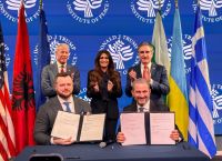 Ο κάθετος διάδρομος «ανατρέπει» την Ευρώπη: Νέες LNG συμφωνίες & διατλαντική ενότητα