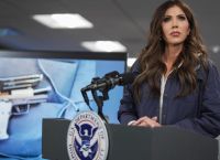 Μετανάστευση, πόλεις καταφυγίου και χρηματοδοτήσεις: Νέα σύγκρουση-φωτιά στο Κογκρέσο