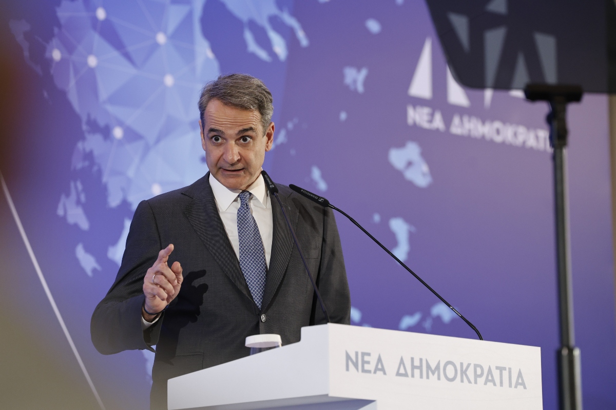 AI, κάλπες και επιστολική ψήφος: Το μεγάλο στοίχημα Μητσοτάκη πριν τη μάχη του ’27