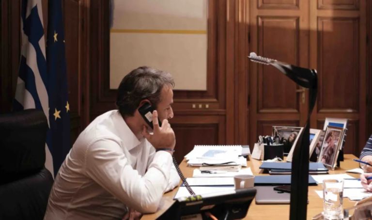 Διπλωματικός πυρετός στο Μαξίμου: Τηλεφωνικές επαφές Μητσοτάκη με Κατάρ και ΗΑΕ