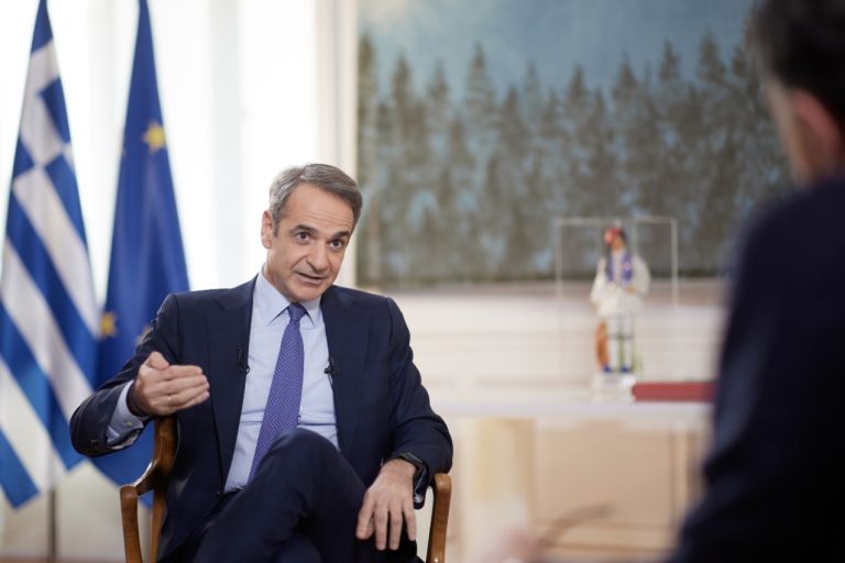 Mitsotakis on Turkey: “No risk of escalation” – One dispute only, firm lines and quiet diplomacy