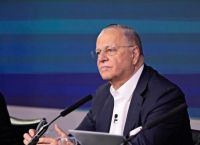 Η Ευρώπη Χάνει τη Βιομηχανική της Καρδιά – Ο Μυτιληναίος Κρούει Κώδωνα Κινδύνου!