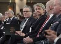 Η Βρετανία Ετοιμάζει Σκληρό Πλήγμα στη Μόσχα: Νέες Κυρώσεις για τη «Δολοφονία» Ναβάλνι