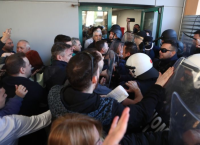 Δημογλίδου για τα επεισόδια στη Νίκαια: Η ΕΛ.ΑΣ. βρέθηκε εκεί γιατί υπήρχαν καλέσματα στο διαδίκτυο