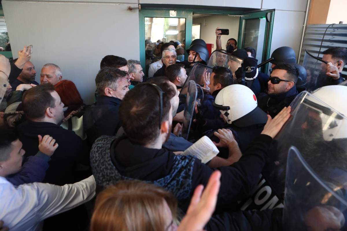 Δημογλίδου για επεισόδια στο νοσοκομείο Νίκαιας: «Ήθελαν να δουν εικόνες να ανοίγουν το κεφάλι του υπουργού»