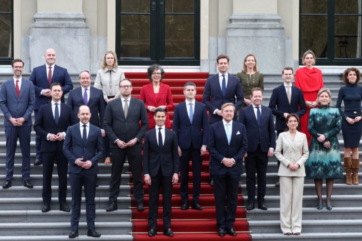 Ολλανδία: Νέα κυβέρνηση με 38χρονο πρωθυπουργό