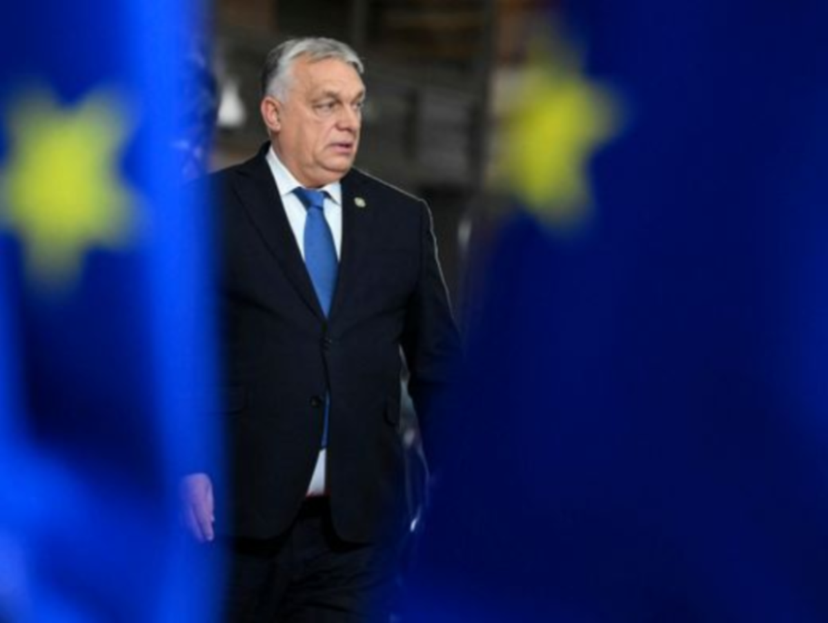 Politico: Όρμπαν σε Εκλογική Πίεση – Κίνδυνος Ουκρανίας και Στρατό σε Ενεργειακές Υποδομές