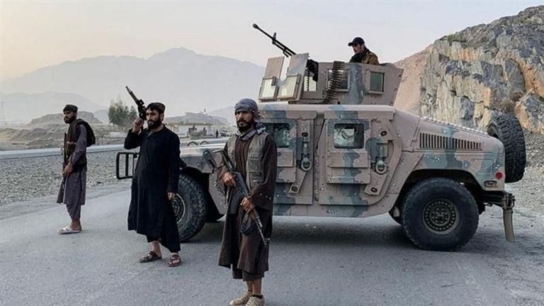Πακιστάν – Αφγανιστάν: «Ανοιχτός πόλεμος» μετά τους βομβαρδισμούς στην Καμπούλ