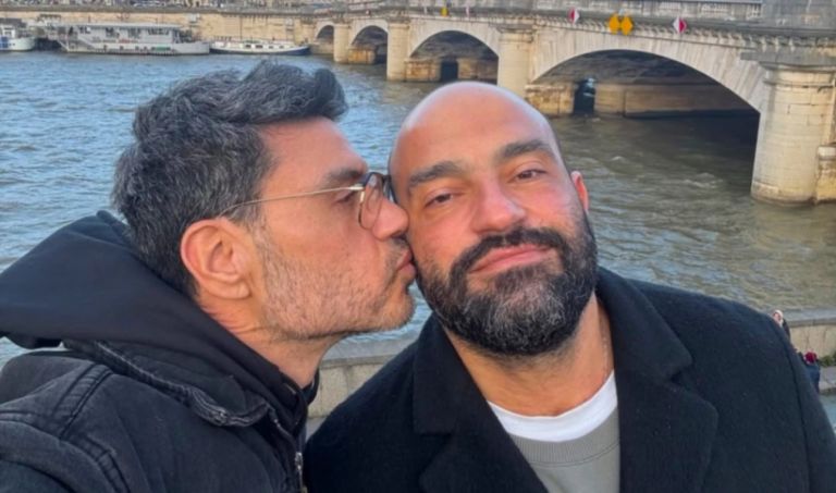 Παντελής Τουτουντζής από το Παρίσι: «Όλοι αξίζουμε την αγάπη» – Το συγκινητικό μήνυμα για τον Άγιο Βαλεντίνο