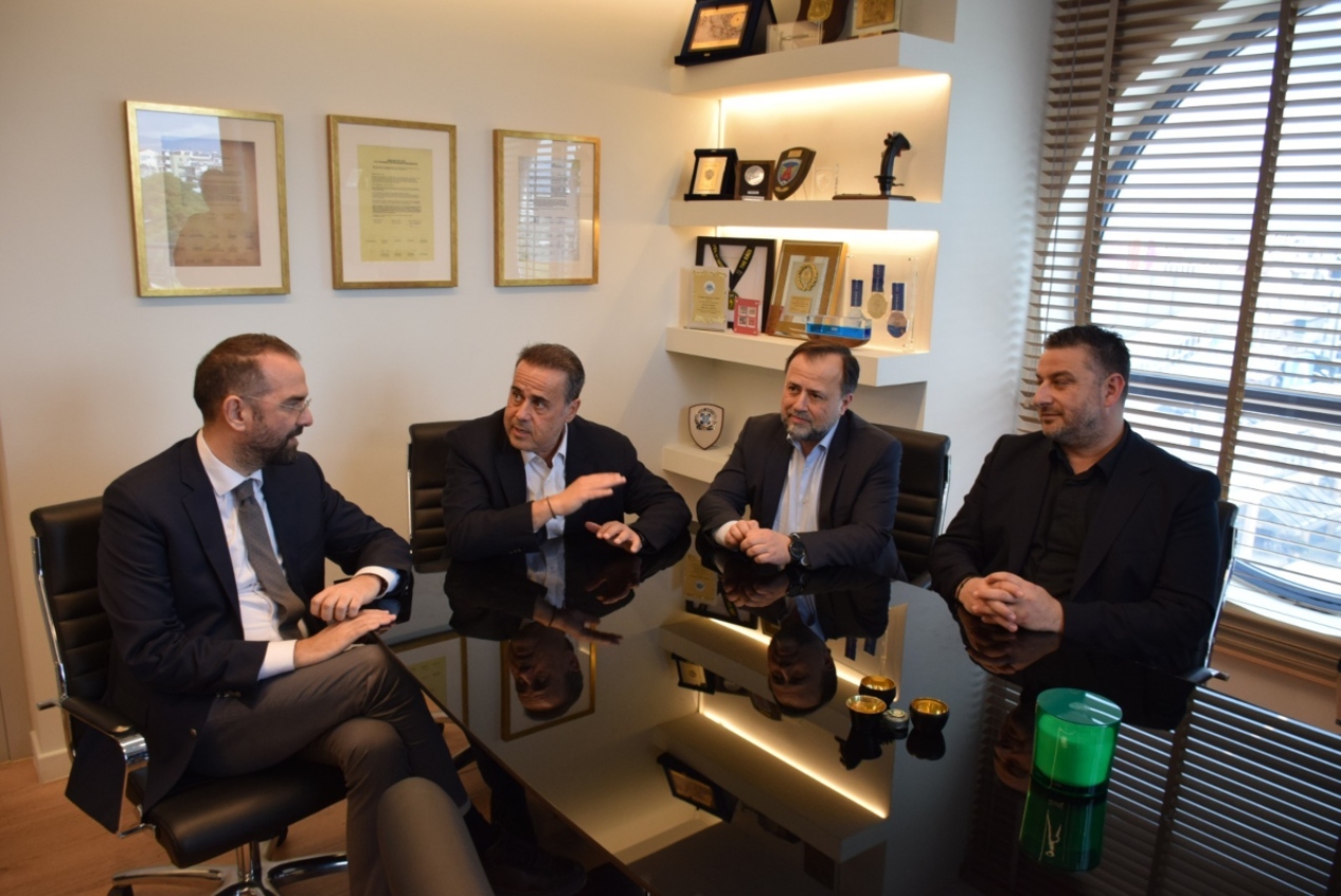 Παπασταύρου στη Δ. Ελλάδα: Ξεκινά η κατασκευή φωτοβολταϊκού πάρκου – Μείωση ενεργειακού για 700.000 κατοίκους