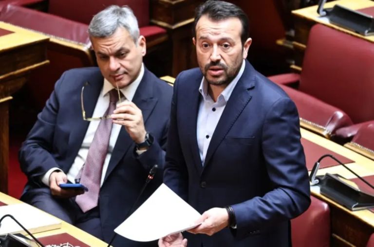 ΣΥΡΙΖΑ ΣΤΗ ΒΟΥΛΗ: «Η κυβέρνηση φορτώνει στον Έλληνα φορολογούμενο τις παρανομίες τραπεζών και funds»