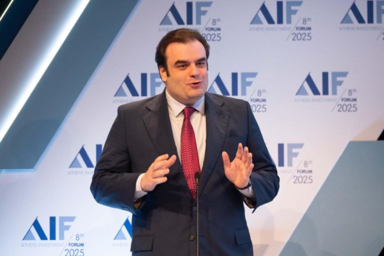 Pierrakakis Arms Greece’s Tax Authority with AI: How Artificial Intelligence Is Cracking Down on Tax Evasion