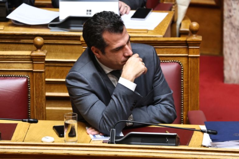 Πλεύρης φέρνει «κέντρα επιστροφής» εκτός ΕΕ – Αφρική στο επίκεντρο της νέας αποτροπής μεταναστών