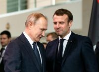 Ο Μακρόν κρούει καμπανάκι: «Αν δεν μιλήσουμε με τη Μόσχα, η Ευρώπη τελειώνει»