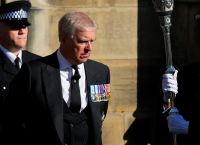 Σύλληψη Άντριου: Αποκαλύψεις Επσταϊν συγκλονίζουν τη βασιλική οικογένεια!