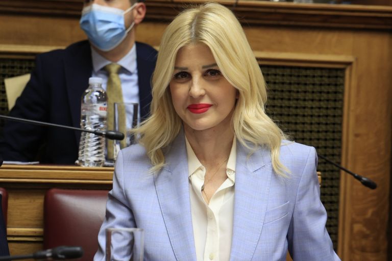 Ράπτη: “Νταντάδες της Γειτονιάς” για κάθε οικογένεια στην Ελλάδα!