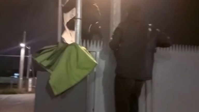 “Λάθος έγινε, θα αποζημιώσουμε” – Η ομολογία του Ρουβίκωνα για την επίθεση σε λάθος εταιρεία