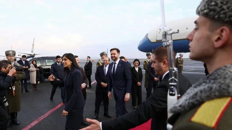 Η Μεγάλη Ευρασιατική Ανατροπή: Η Ρωσία Υποχωρεί – Η Αμερική Χτίζει Νέο Άξονα Ισχύος