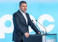 Η ΔΕΗ μπαίνει δυναμικά στις οργανικές μπαταρίες: Σχέδιο 1,44 GW και επενδύσεις 600 εκατ.€